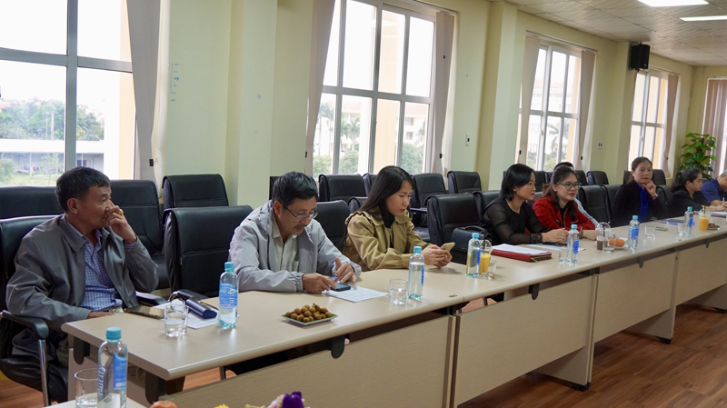 Các đại biểu dự hội nghị.