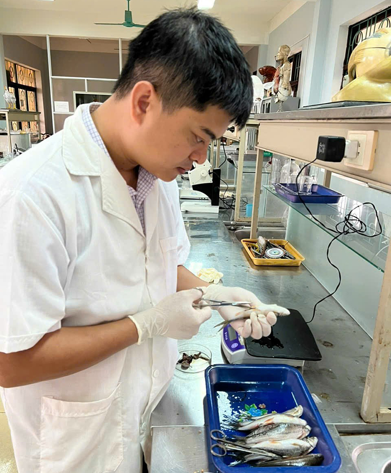 Nhiều con giống quý cùng kỹ thuật tiên tiến được chuyển giao cho người dân ứng dụng sản xuất.