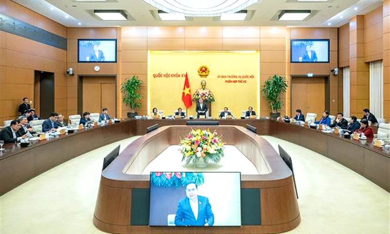 Chủ tịch Quốc hội Trần Thanh Mẫn phát biểu bế mạc phiên họp thứ 42, chiều tối 10/2. Ảnh: Doãn Tấn/TTXVN