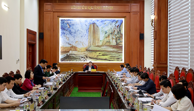 Quang cảnh phiên họp.
