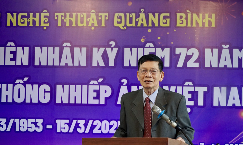 Buổi gặp mặt là cơ hội để các nghệ sĩ nhiếp ảnh, nhiếp ảnh gia chia sẻ về kinh nghiệm sáng tác.