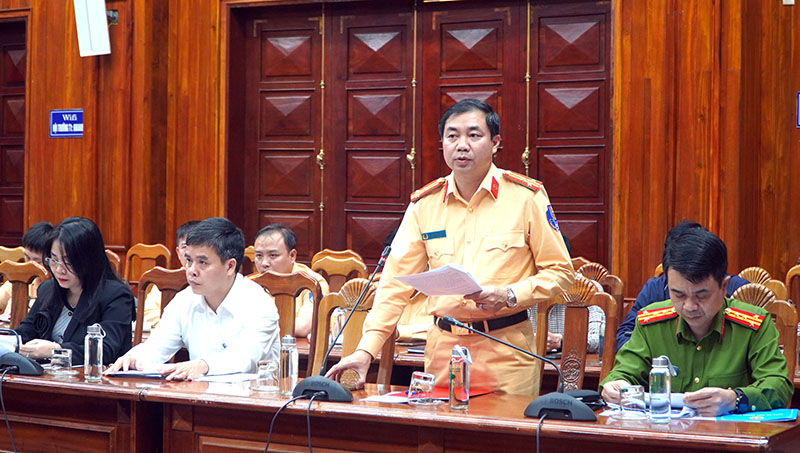 Đại biểu thảo luận tại hội nghị