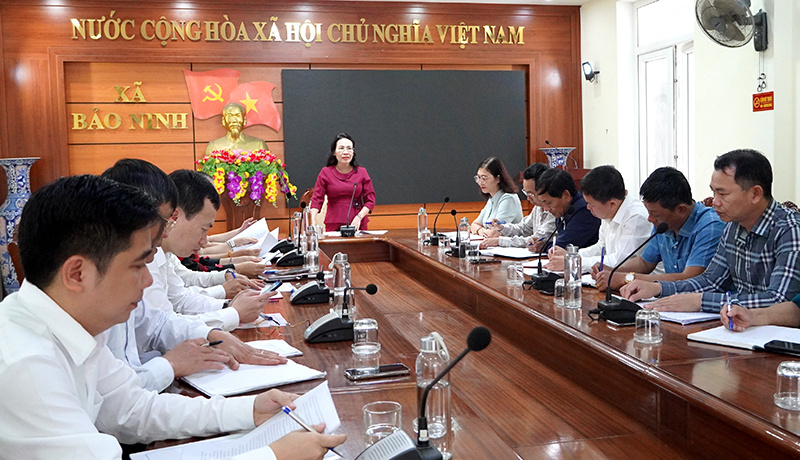 Đồng chí Bí thư Thành ủy Đồng Hới Phạm Thị Hân kết luận tại buổi làm việc.