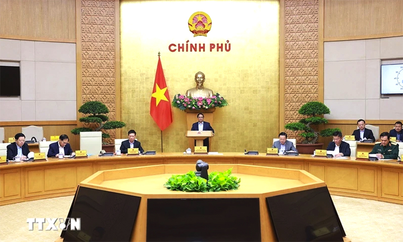 Thủ tướng Phạm Minh Chính chủ trì phiên họp Chính phủ chuyên đề về xây dựng pháp luật tháng 3/2025. (Ảnh: Dương Giang/TTXVN)