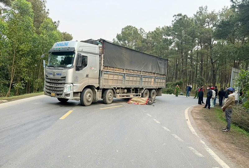   Hiện trường vụ tai nạn khiến 3 học sinh thương vong.