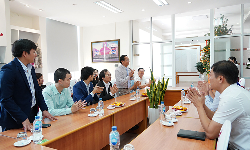 Đoàn đại biểu tham gia hội nghị tập huấn làm việc với đại diện doanh nghiệp sản xuất hàng may mặc trên địa bàn tỉnh.