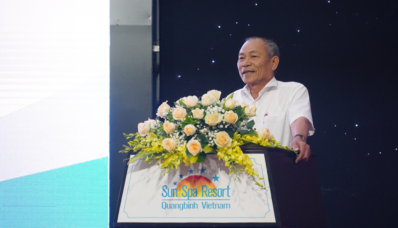 Các nhà đầu tư phát biểu ý kiến tại hội nghị.