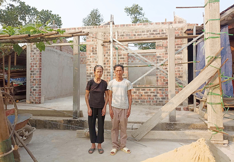 Nhiều đối tượng người có công tại huyện Tuyên Hóa được hỗ trợ làm nhà ở.