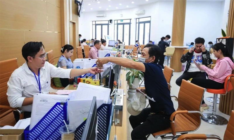 Đề xuất giữ nguyên số lượng biên chế cấp xã hiện hành đến khi hoàn thành rà soát, tinh giản