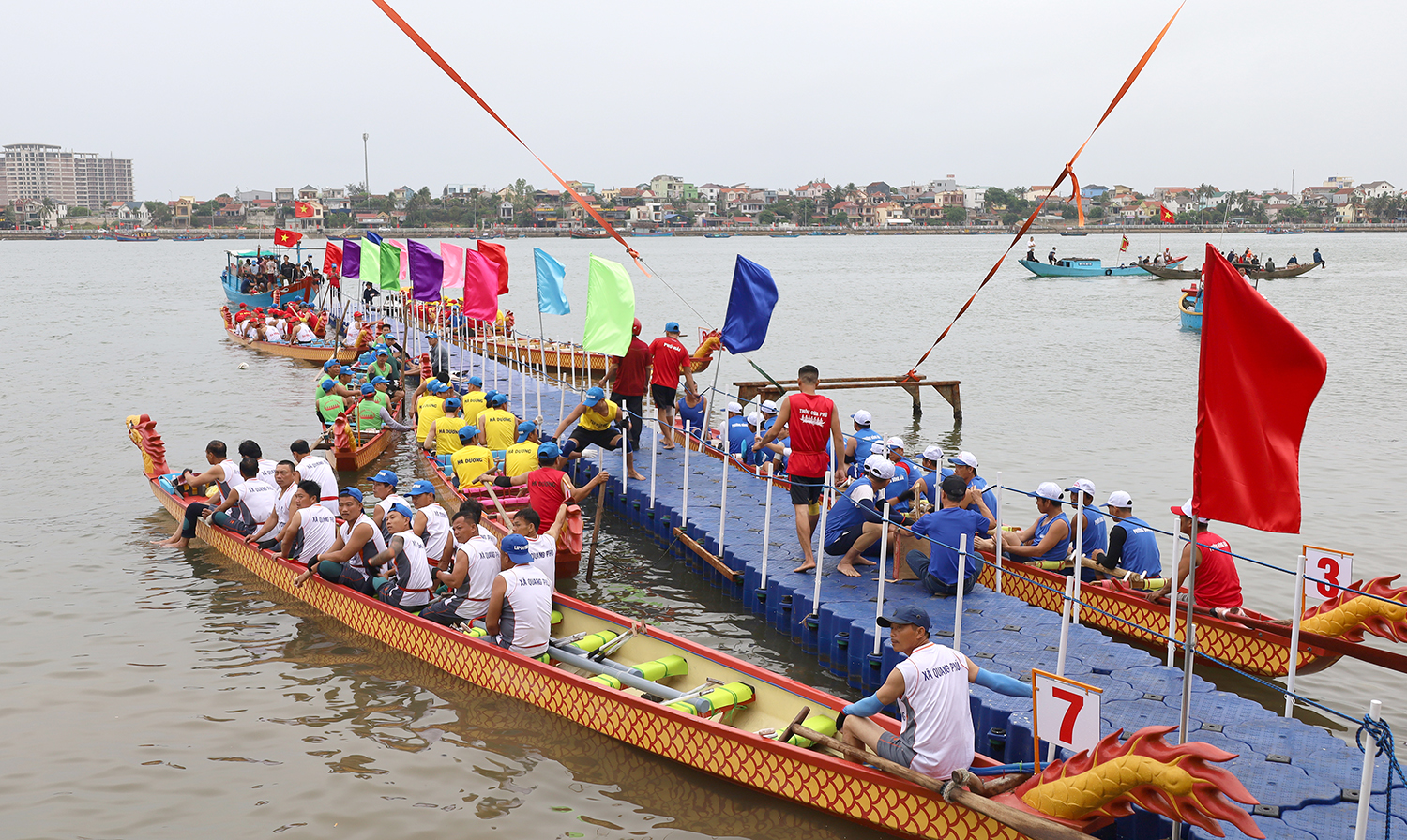 Để du khách "gõ cửa"