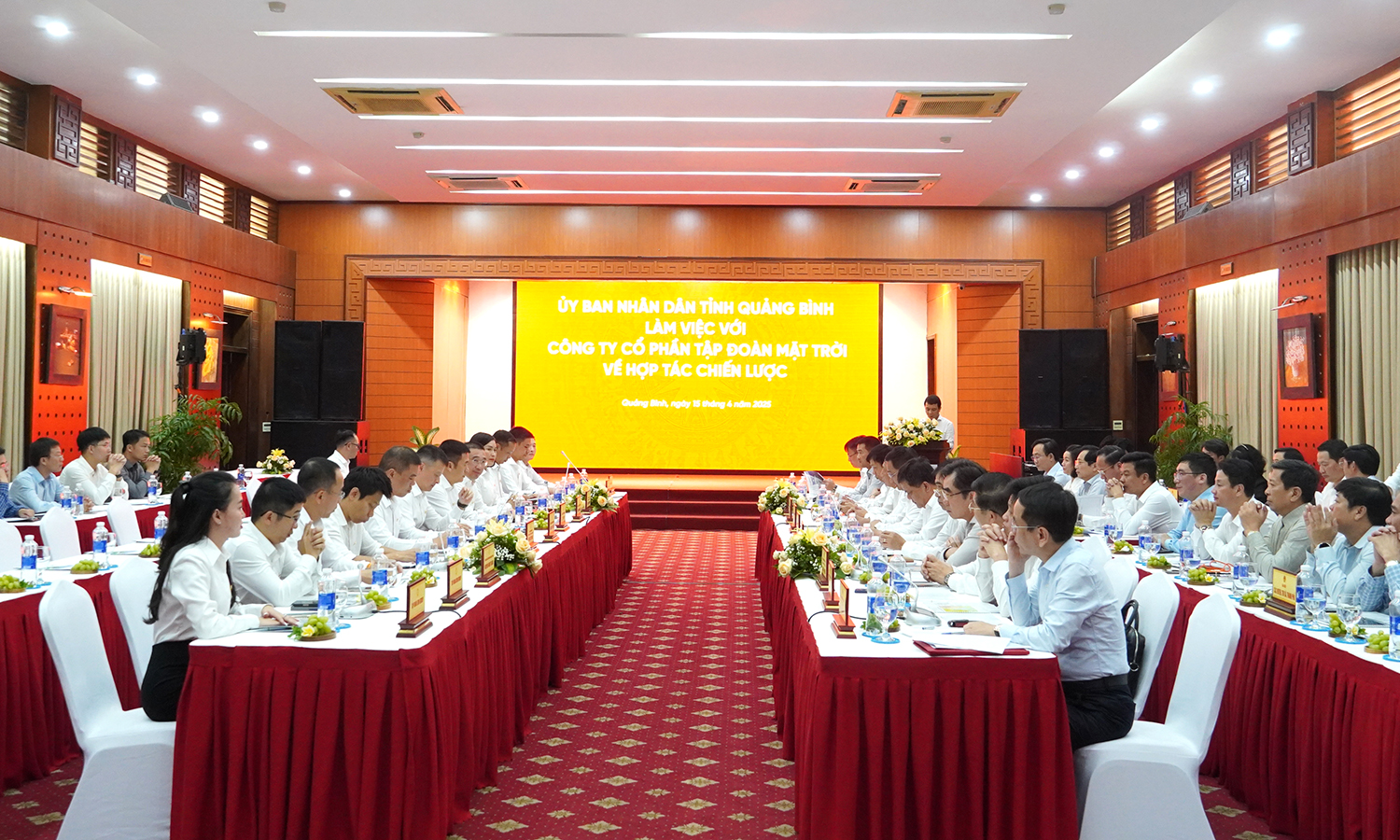 Tỉnh Quảng Bình và Công ty CP Tập đoàn Mặt Trời ký kết bản ghi nhớ hợp tác chiến lược