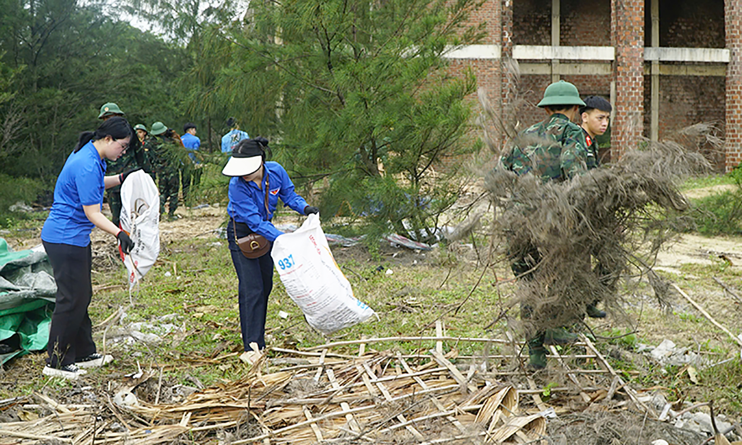 Tỉnh đoàn: Ra quân "Ngày thứ bảy tình nguyện" bảo vệ môi trường