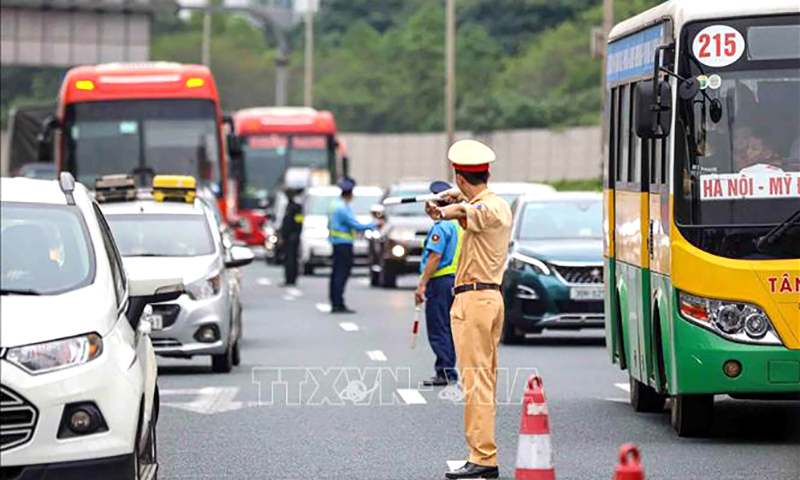Cao điểm bảo đảm trật tự, an toàn giao thông dịp lễ 30/4, 1/5