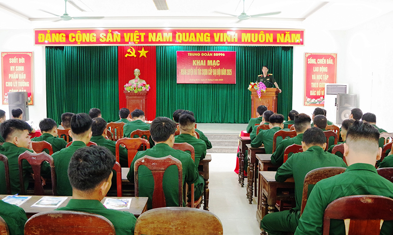 Bộ Chỉ huy Quân sự tỉnh khai mạc huấn luyện bổ túc sĩ quan dự bị