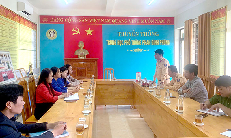 Cùng em đến trường an toàn: Trách nhiệm không của riêng ai