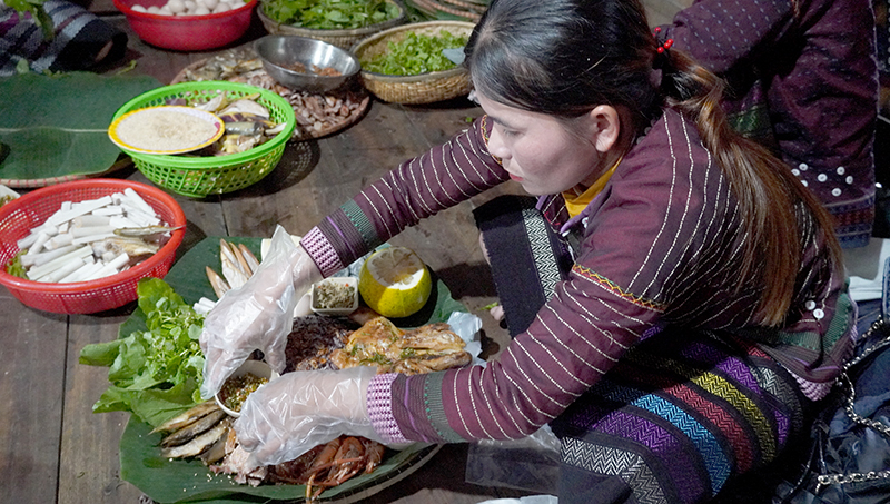 Làm du lịch cùng tổ du lịch cộng đồng
