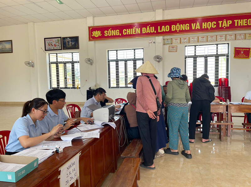 Giao đất rừng sản xuất cho 136 cá nhân ở thôn Tân Hải