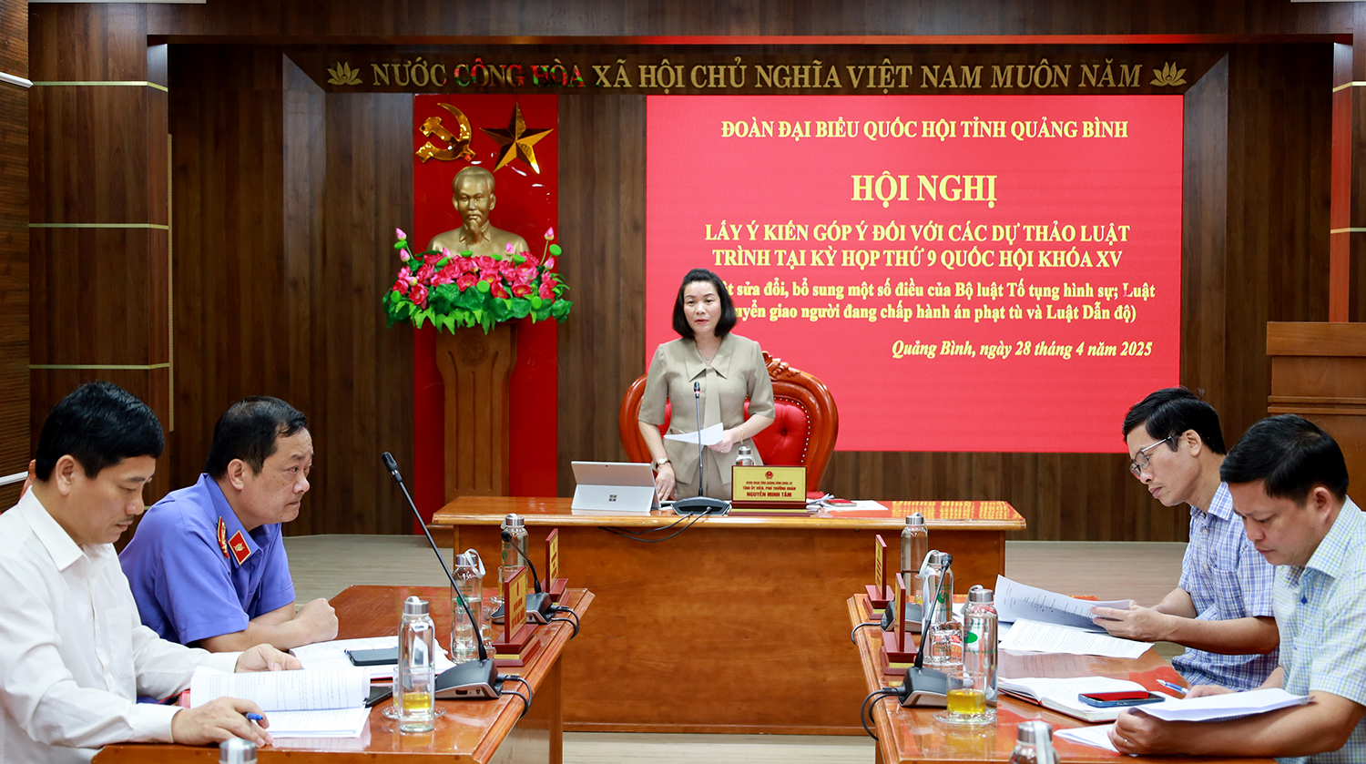 Đoàn đại biểu Quốc hội tỉnh lấy ý kiến góp ý đối với một số dự thảo luật