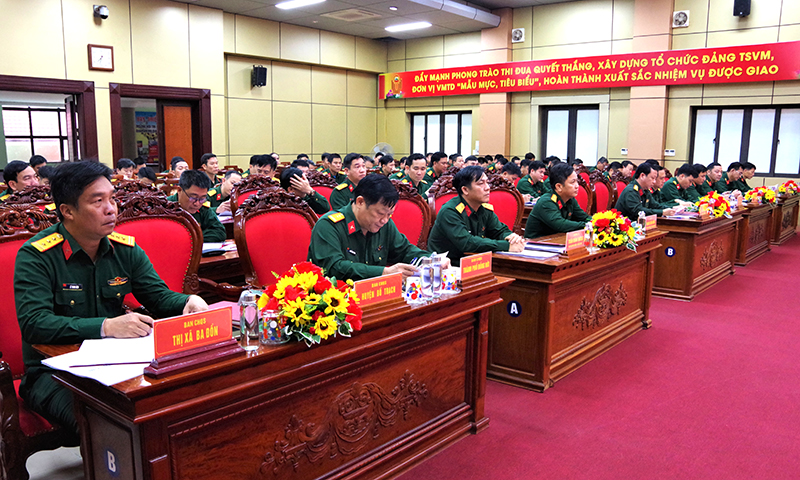 Các đại biểu tham dự hội nghị.