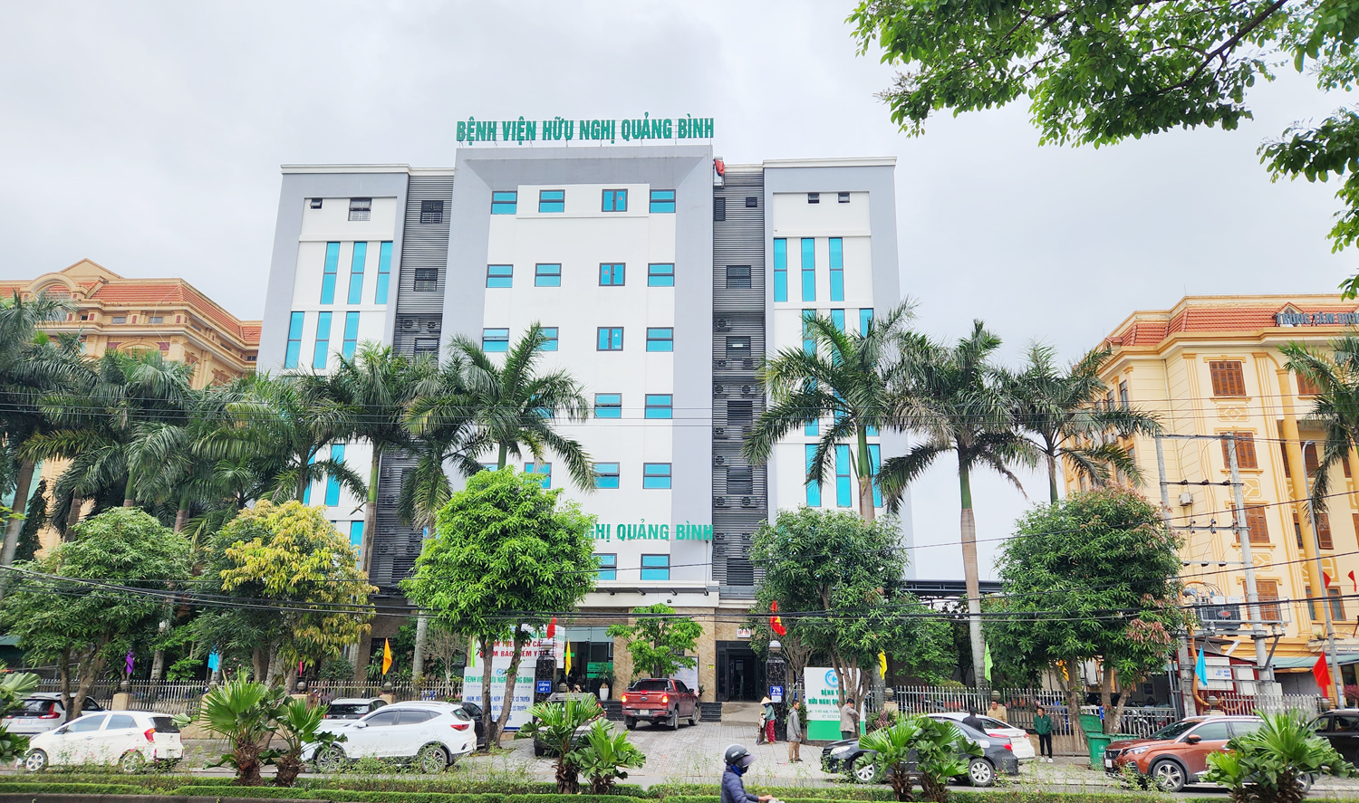 Sở Y tế rút công bố phòng xét nghiệm đạt tiêu chuẩn an toàn sinh học cấp 2 của Công ty TNHH Bệnh viện Hữu nghị Quảng Bình.