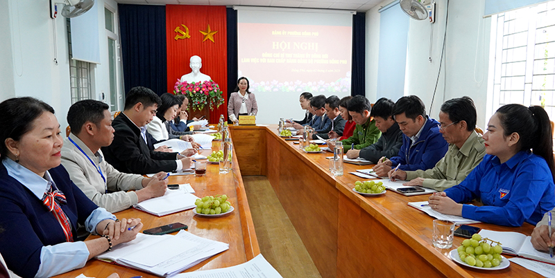 Đồng chí Bí thư Thành ủy Đồng Hới Phạm Thị Hân kết luận tại buổi làm việc.
