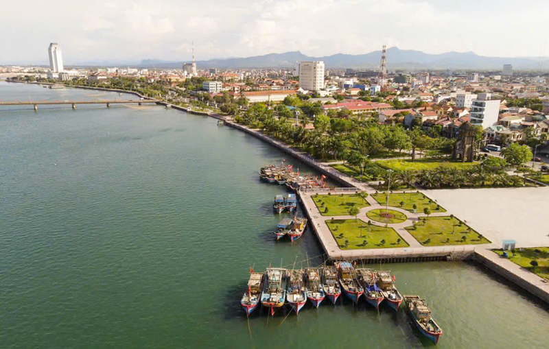 Với tiềm năng sẵn có, Quảng Bình đang thu hút nhiều nhà đầu tư đến nghiên cứu và đầu tư các dự án lớn.