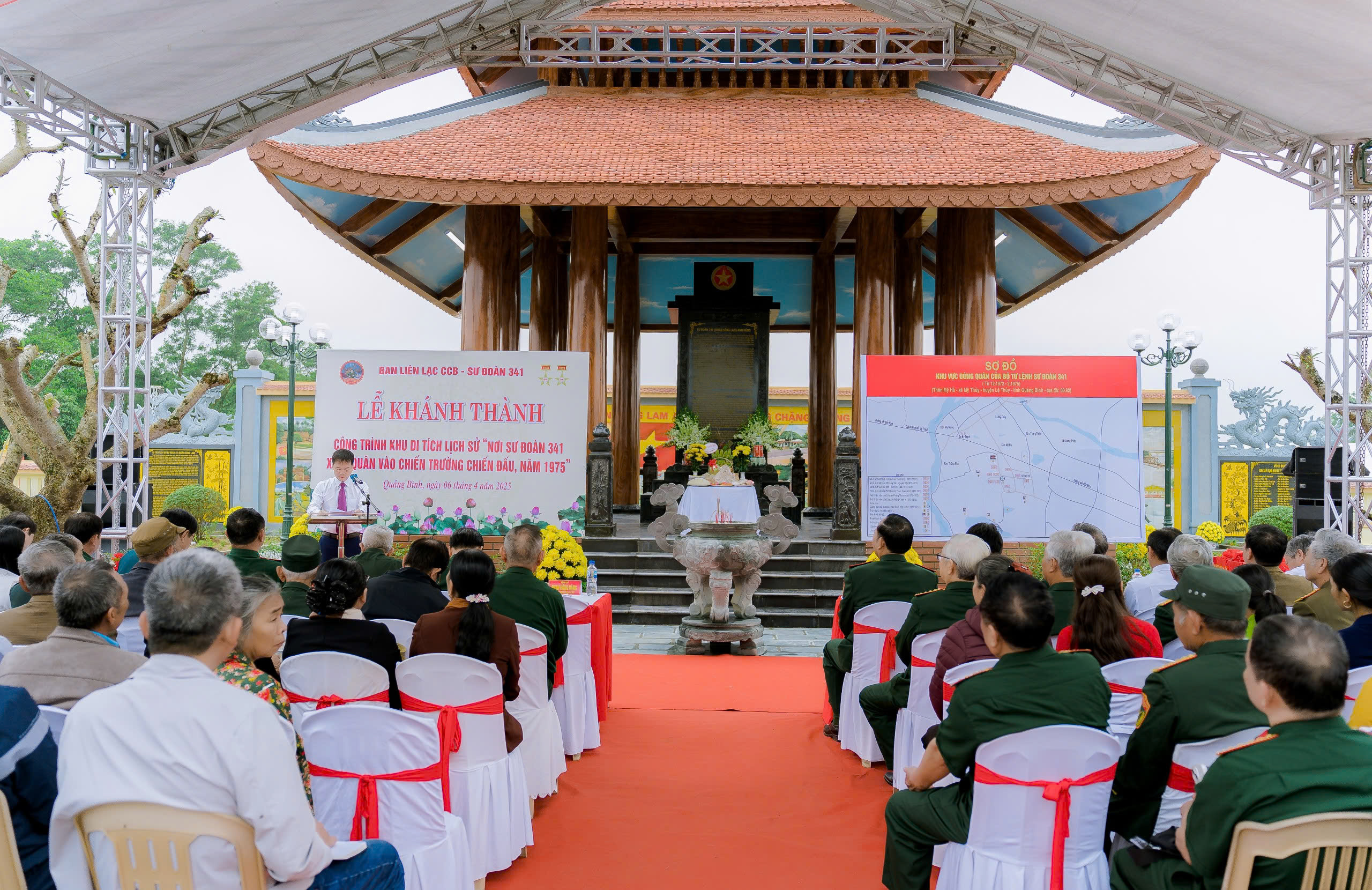 Quang cảnh buổi lễ.