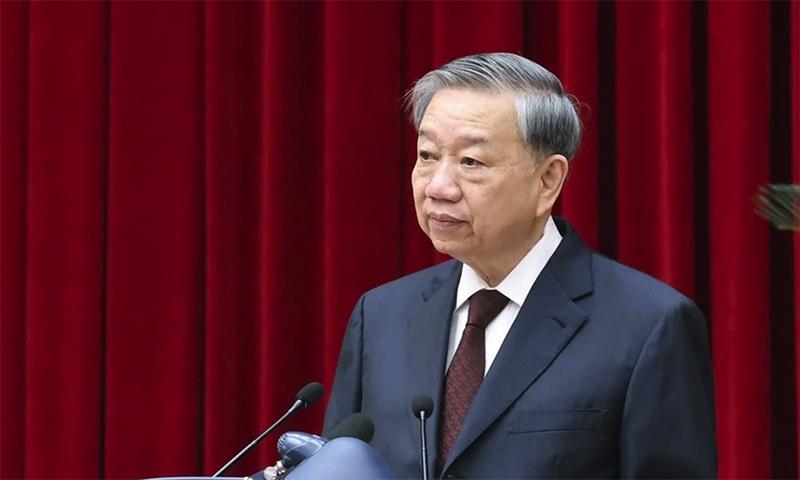 Tổng Bí thư Tô Lâm phát biểu khai mạc hội nghị lần thứ 11 Ban Chấp hành Trung ương Đảng khóa XIII. (Ảnh: TTXVN)
