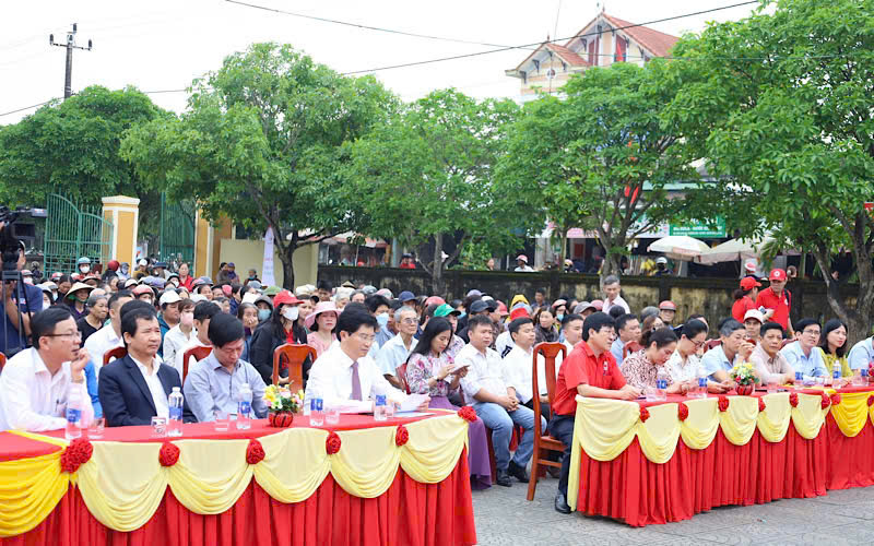 Các đại biểu tham dự lễ phát động.