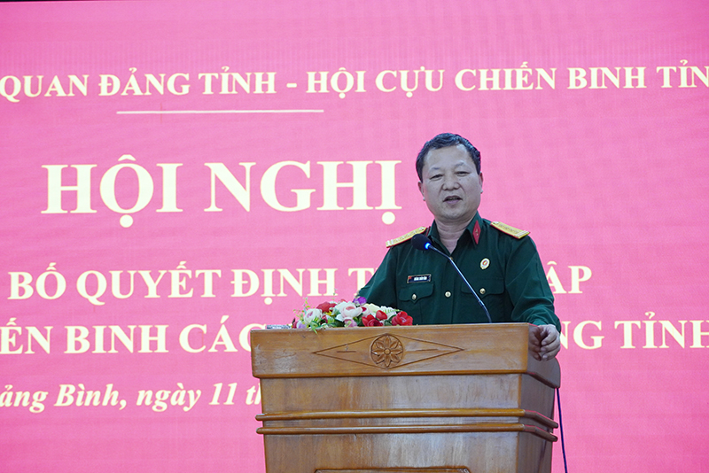 Đại diện lãnh đạo Hội CCB tỉnh phát biểu giao nhiệm vụ tại hội nghị.
