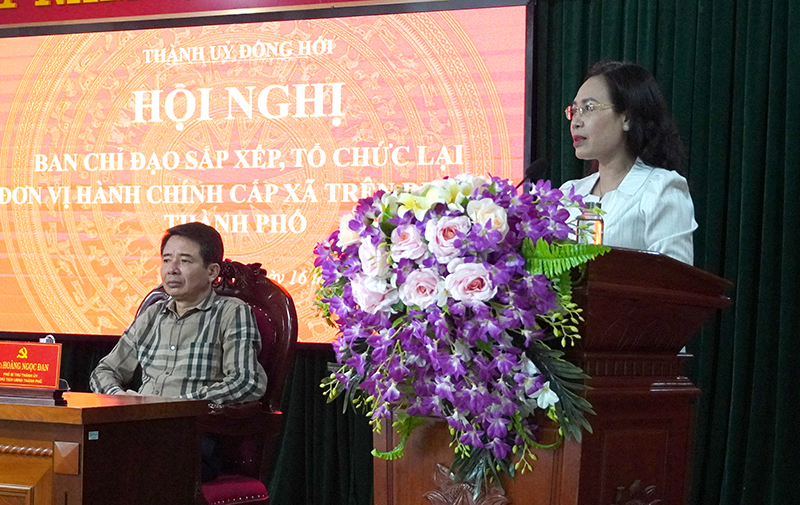 Đồng chí Bí thư Thành ủy Đồng Hới Phạm Thị Hân kết luận tại hội nghị.