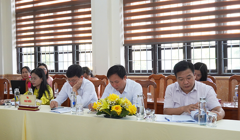 Các đại biểu dự hội thảo.