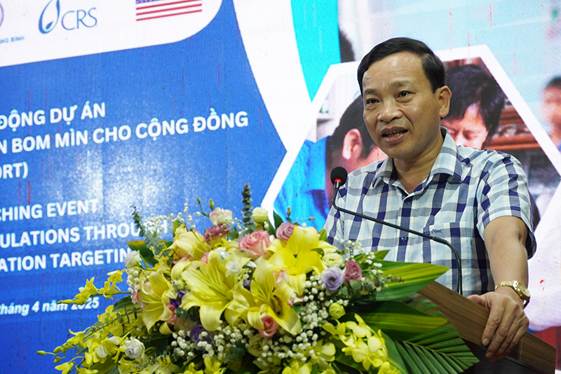 Ông Hồ Tân Cảnh, Phó Giám đốc Sở y tế, Trưởng ban Quản lý Dự án RAPPORT tại Quảng Bình phát biểu tại hội thảo.