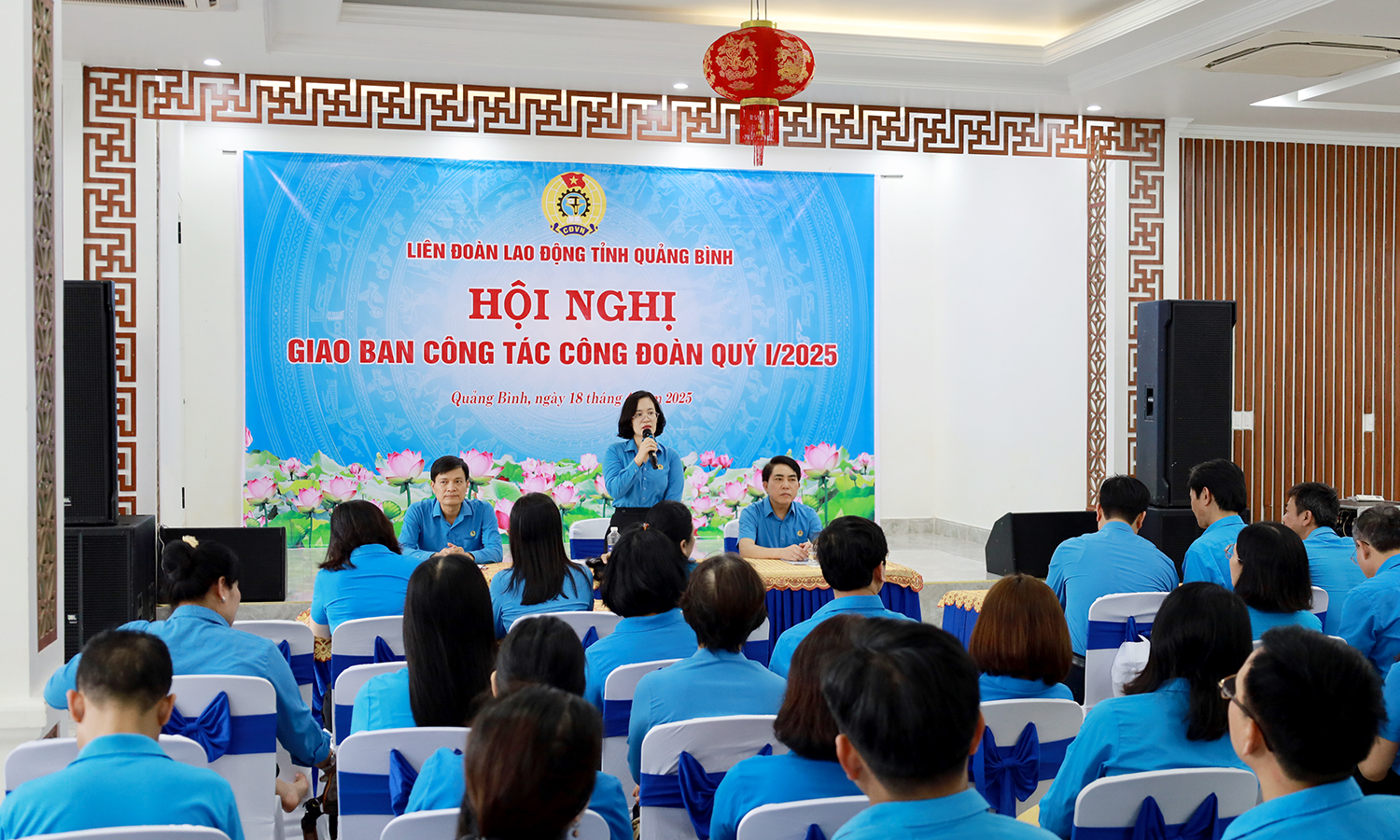 Quang cảnh hội nghị.