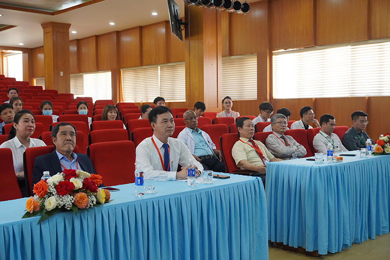 Hội thảo có sự tham gia, chủ trì của các chuyên gia đầu ngành trong lĩnh vực Ngoại Tiết niệu.