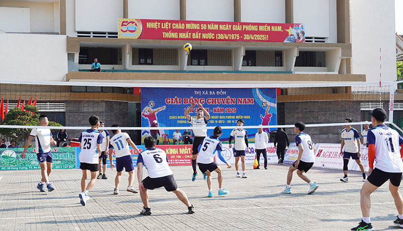 Nhiều pha bóng kịch tính. 