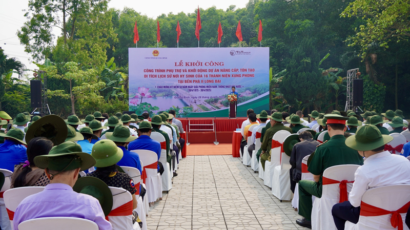 Quang cảnh buổi lễ.
