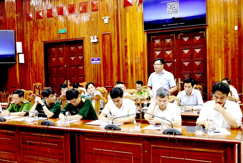 Các đại biểu thảo luận, đóng góp ý kiến tại hội nghị.