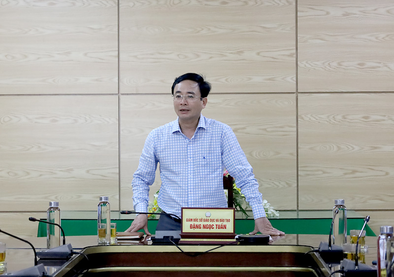 Ông Đặng Ngọc Tuấn, TUV, Giám đốc Sở Giáo dục và Đào tạo phát biểu kết luận buổi làm việc. 