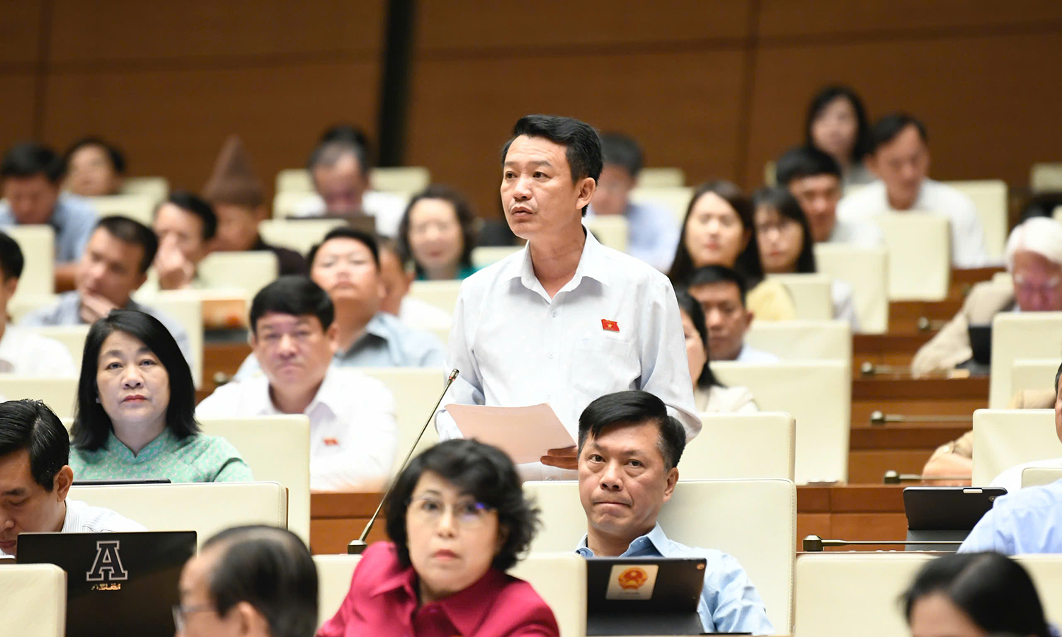 Đoàn đại biểu Quốc hội tỉnh: Tích cực góp ý sửa đổi, bổ sung một số điều của Hiến pháp năm 2013