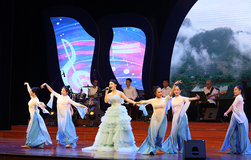 Cuộc thi "Tiếng hát gia đình" tỉnh Quảng Bình năm 2025