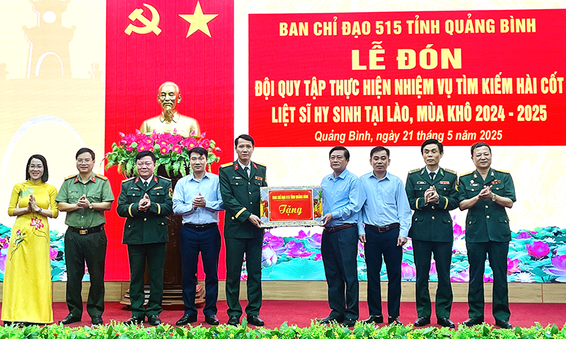 Lễ đón Đội Quy tập thực hiện nhiệm vụ tìm kiếm hài cốt liệt sỹ hy sinh tại tỉnh Khăm Muồn