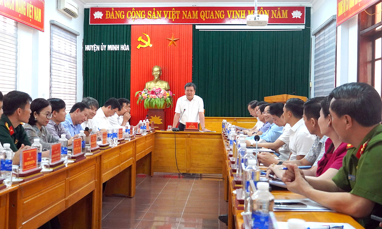 Đẩy nhanh tiến độ thực hiện nhiệm vụ, bảo đảm hiệu quả sắp xếp đơn vị hành chính