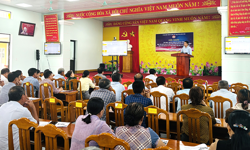 Tập huấn, tuyên truyền về chương trình mục tiêu quốc gia xây dựng nông thôn mới