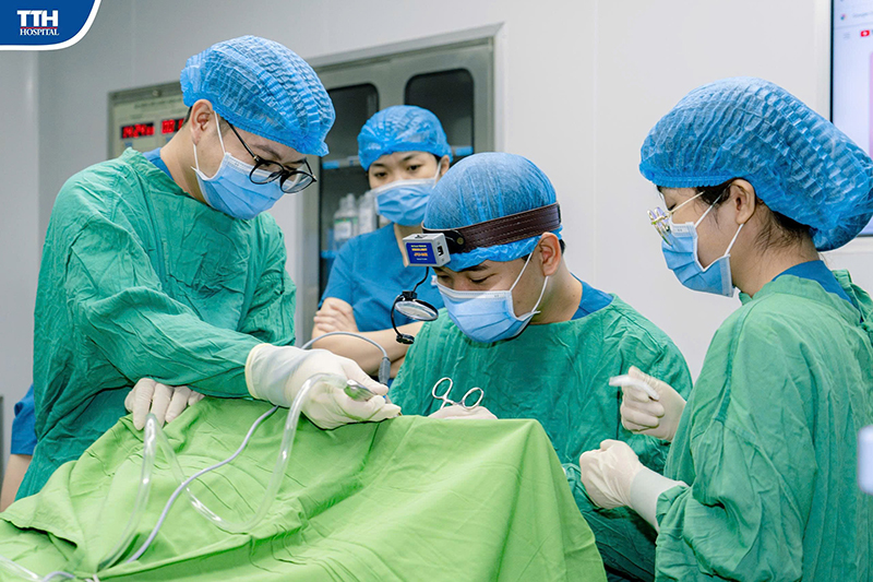 TTH Quảng Bình ứng dụng công nghệ Plasma hiện đại trong điều trị cắt Amidan và nạo VA