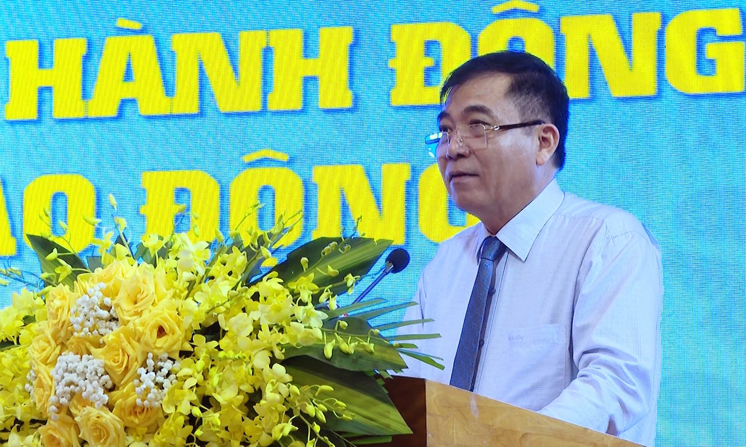 Đồng chí Phó Chủ tịch Thường trực UBND tỉnh Đoàn Ngọc Lâm phát biểu chỉ đạo tại buổi lễ.