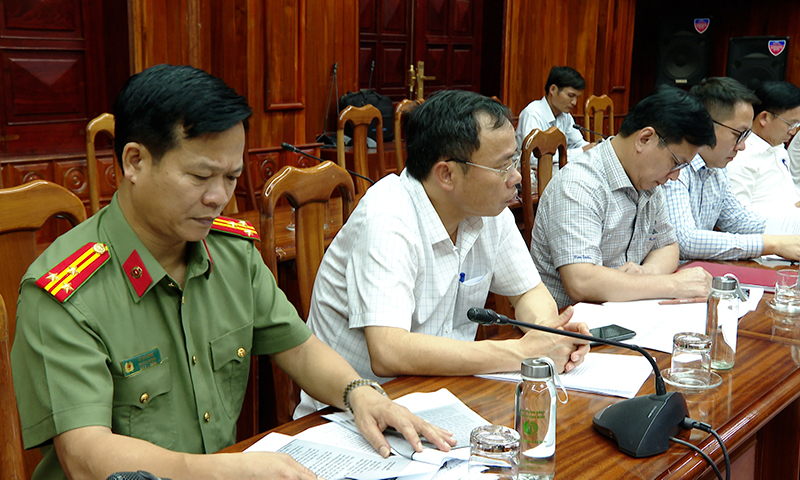 Các đại biểu dự hội nghị tại điểm cầu Quảng Bình.