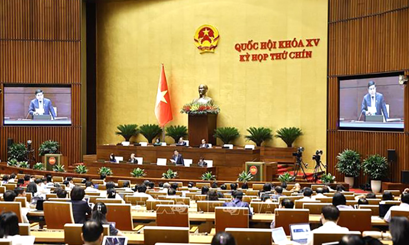 Phó Thủ tướng Chính phủ Nguyễn Chí Dũng giải trình, làm rõ một số vấn đề đại biểu Quốc hội nêu. Ảnh: Doãn Tấn/TTXVN