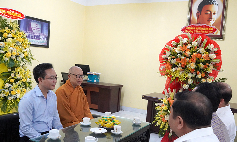 Hòa thượng Thích Tánh Nhiếp cảm ơn những tình cảm, sự quan tâm của lãnh đạo tỉnh và các ban, ngành