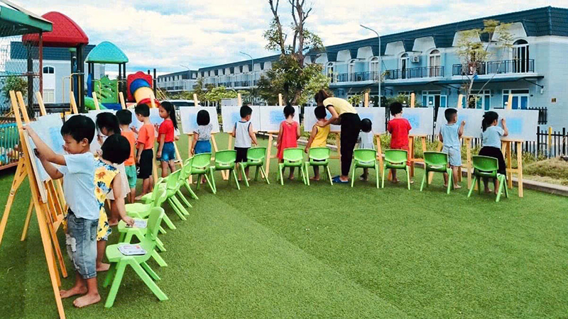 Trường mầm non hiện đại phục vụ cho con em cán bộ, công nhân viên tạo điều kiện tối đa để người lao động yên tâm công tác.